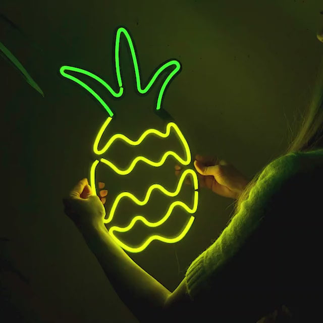 Ananas Neon Sign